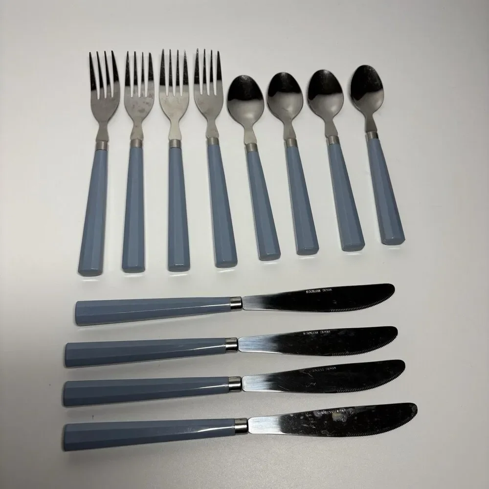Vintage CARNIVAL Tableware by Rogers 12 Piece Service for Four Blue